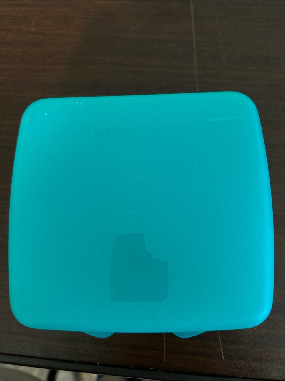 Vintage Tupperware sandwich case 5 1/2 x 5 x 2” snap lock pretty green color